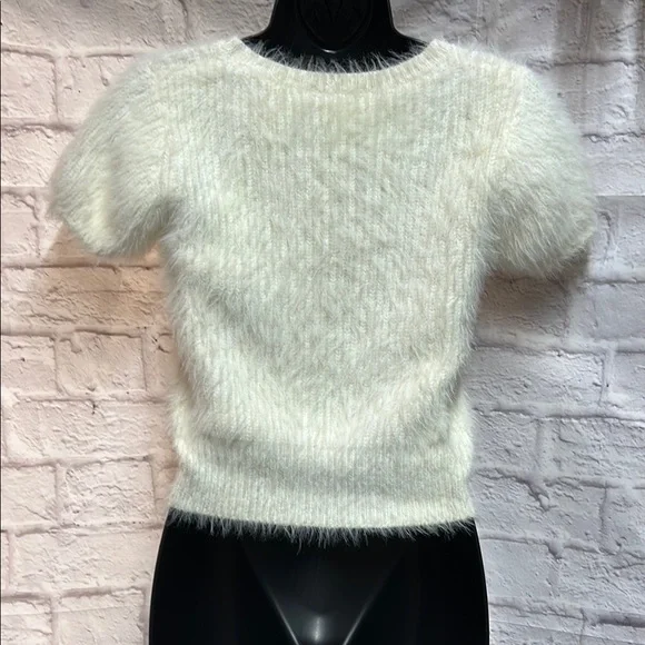 Zara Soft Cream Fuzzy Knit Top - Picture 3 of 6